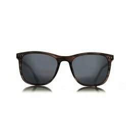 Henrik Stenson Daisy Shiny Milk Brown Horn